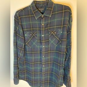 Banana Republic Standard Fit Flannel - Large